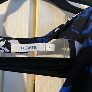 Rickis black blue and white tank top